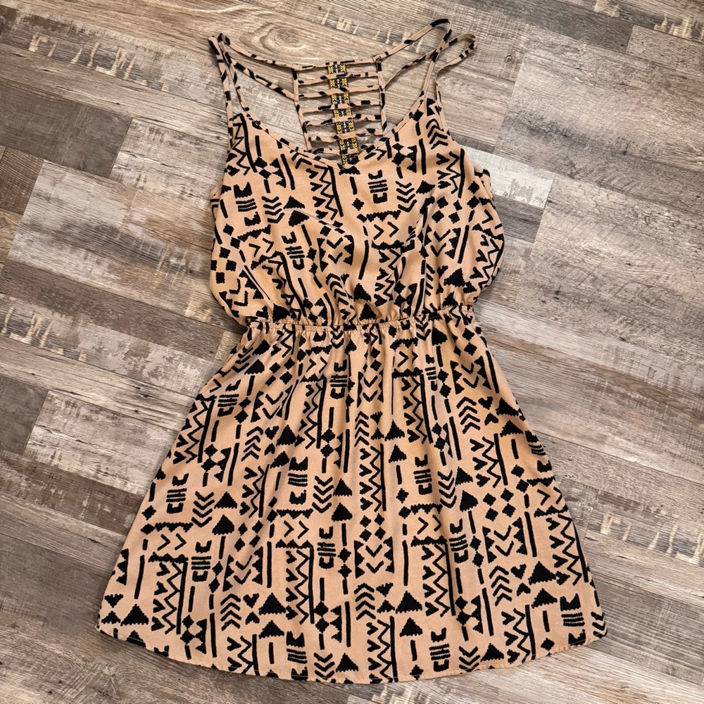Three Pink Hearts Dress XS Taupe Black Tribal Print Strappy Back Boho
